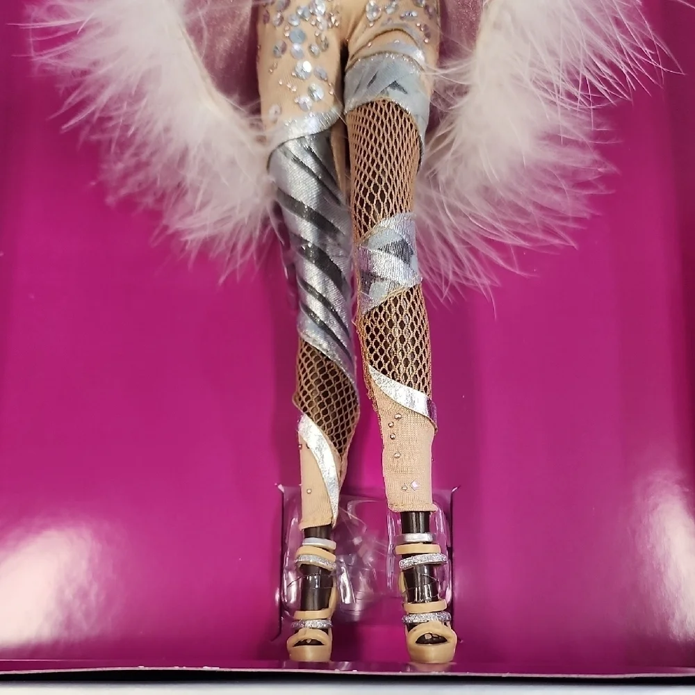 Stephen Borrows "Pazette" Fashion Doll Tan Silver Feathered Outfit NRFB NIB - Picture 5 of 17